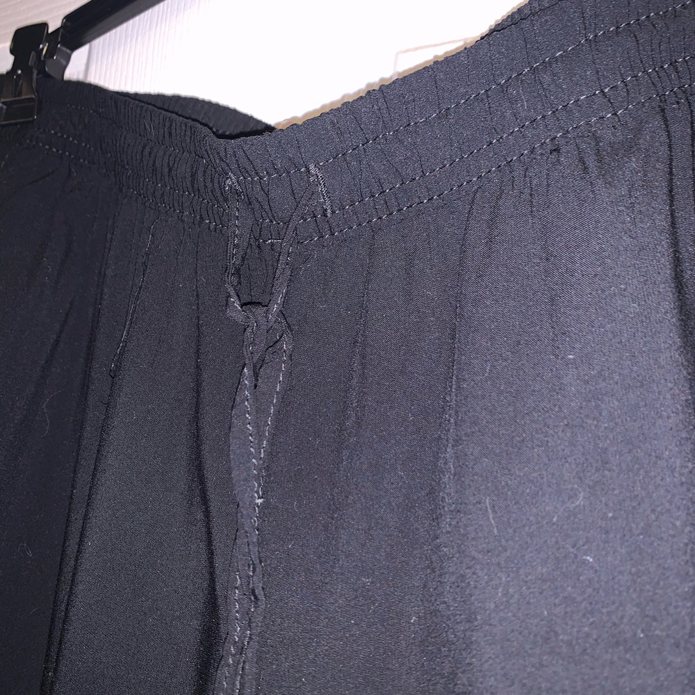 Banana Republic Black Draw String Cropped Pants - Picture 2 of 4
